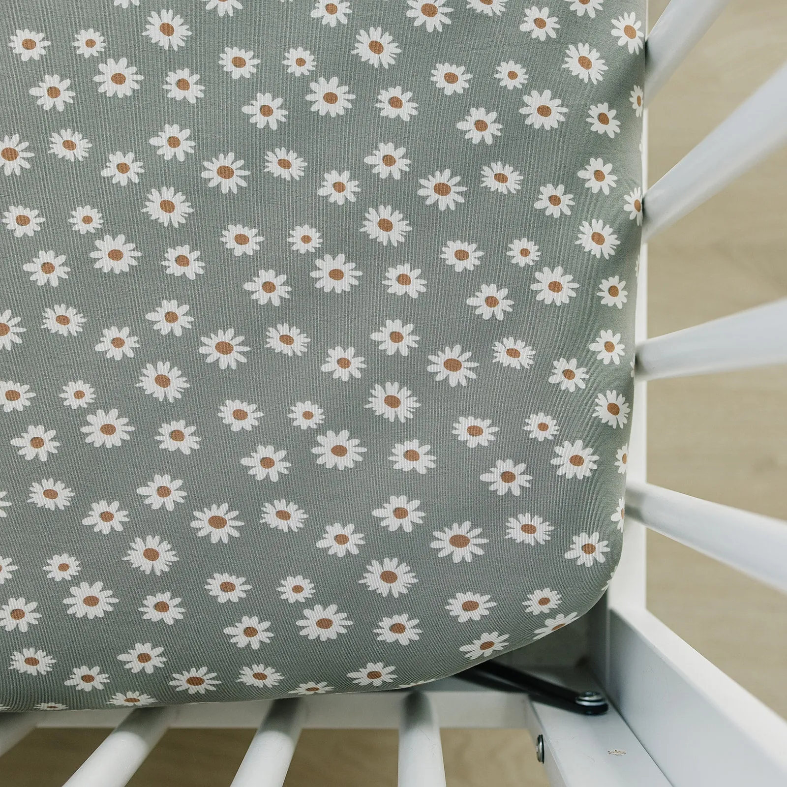 Light Green Daisy Bamboo Stretch Crib Sheet