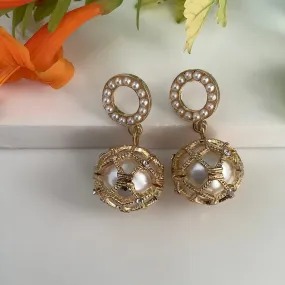 Salvanity K-POP Modern Trendy Caged Pearl Earrings